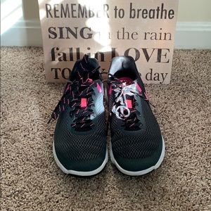 🏃‍♀️ NIKE RUNNING sneakers 👟